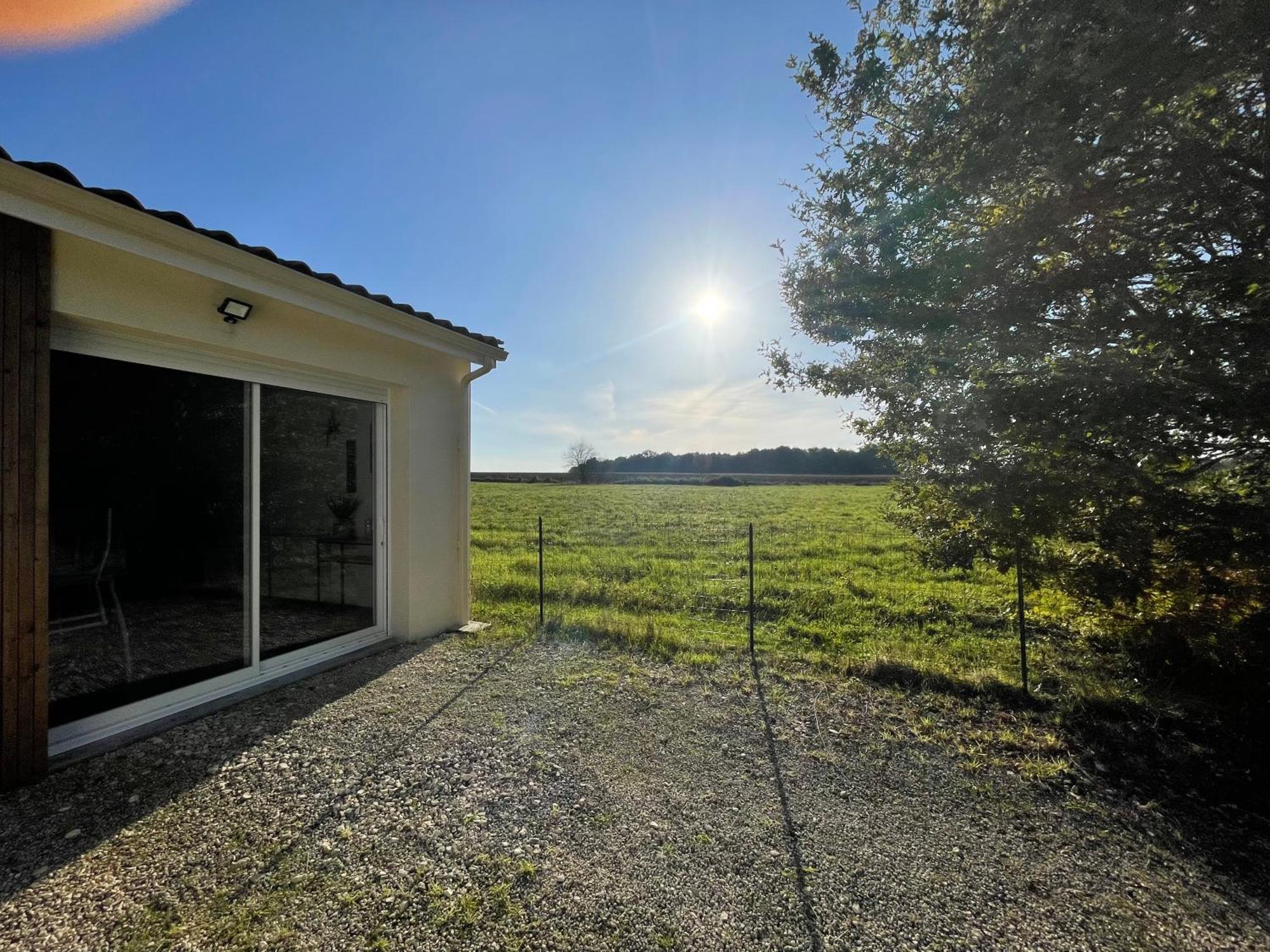 Maison Avec Grand Espace En Hauteur Villa Saint-Georges-des-Coteaux Bagian luar foto